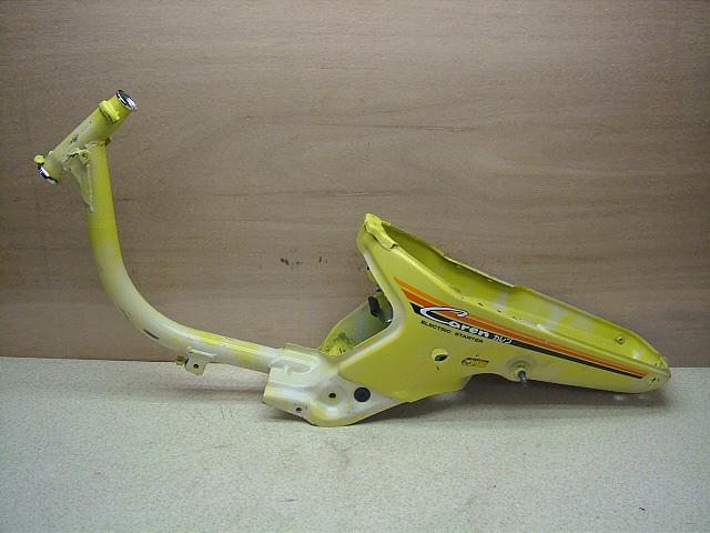 J50/Caren  t[Et  AB04-1077