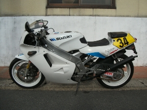 SUZUKI/XYL  RGVK}250 VJ21A-1252