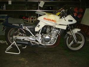 SUZUKI@GSX250J^i@GJ76A-1095