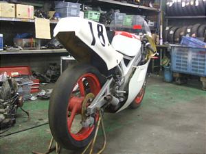 YAMAHA TZ250 1RK-0004