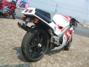 HONDA VFR400 RC30-1056