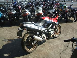 SUZUKI GSXR 250 GJ72A-1218