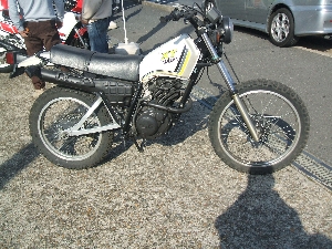 YAMAHA/}n XT200 23J-0016