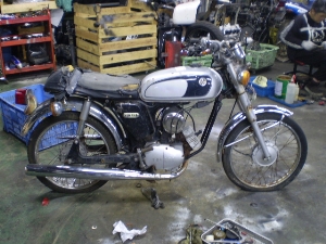 YAMAHA/}n YB-1 50@F5B-9305