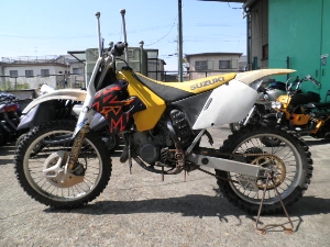 SUZUKI/XYL@RM125@RF15A-1002