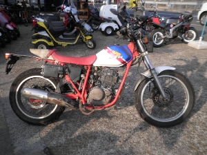 HONDA/z_ FTR250@MD17-1001