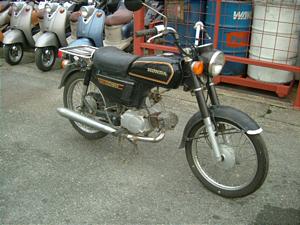 HONDA/ホンダ CD90ベンリー HA03-1018