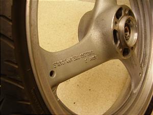 GSX250S/ J^i250/ KATANA tgzC[^C GJ76A-1064