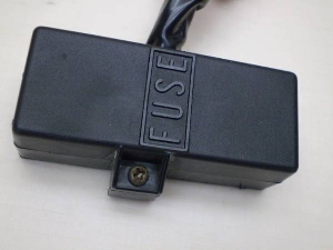 V45}Oi/ V45 MAGNA q[YBOX RC28-1000