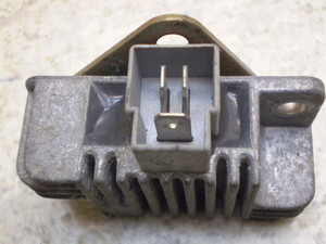 `v50(12V)/ CHAMP  M^[ 54V-3705