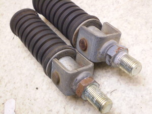 Z[225/ SEROW225 ^fXebvE 1KH-0048