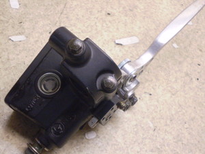 ofBbg250/ BANDIT tg}X^[V_[ GJ77A-1065