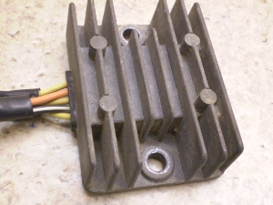 TS200R M^[ SH12A-1050