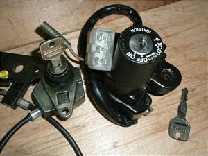 UUX400/ XANTHUS L[Zbg ZR400D-0002
