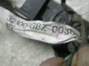 }Oi50/ MAGNA Cn[lX AC13-2004