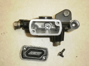 X'PRO100/ SYM/ V  tg}X^[V_[ RFGHK10V7BS