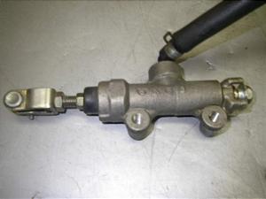 oIX250/ BALIUS A}X^[V_[ ZR250A-0648