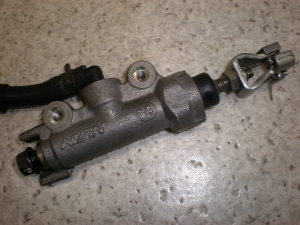 XRon250/ XR250/ BAJA A}X^[V_[ MD30