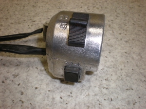 tbV50(6V)/ FLUSH nhXCb`E AB19-2019