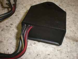 [fB~j50(6V) CDI FY50-4676