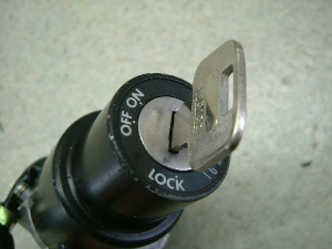 Z[225/ SEROW225 CL[BOX 1KH-0351