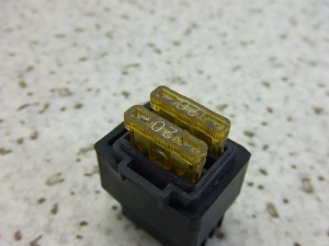 WFx200/ DJEBEL   q[YBOX SH42A-1090