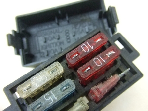 ofBbg400V/ BANDIT q[YBOX GK75A
