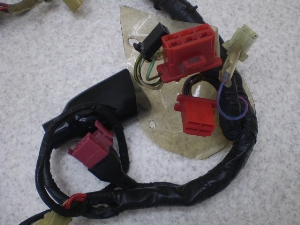 V45}Oi/ MAGNA  Cn[lX RC28-1000
