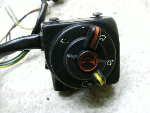 VOiX125/ CYGNUS  nhXCb` 50V-0311