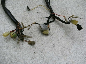 tH[Q(6V)/ VOGEL Cn[lX 4U1-2108
