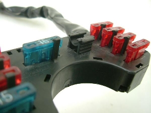 VT250F q[YBOX MC15-1018
