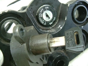 GSXR750F@gbvubW/L[Zbg@GR78A-1043
