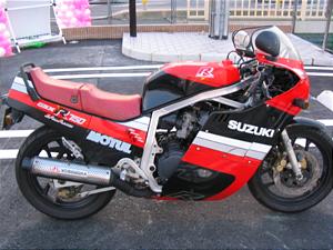 BY6787 SUZUKI GSXR750 GR71F-1043