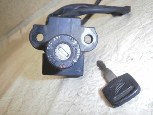 NSR250R ���C���L�[BOX MC21-1025