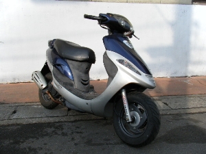 KYMCO/LR@J[U/KYMCO CARO@RFBS2100