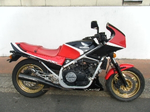 HONDA/z_ VF750F(12V) (83Nj@RC15-1007