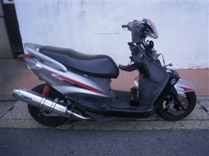 YAMAHA/}n  VOiXX125SR 5TY-2009