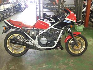 HONDA/ホンダ VF750F RC15-1004