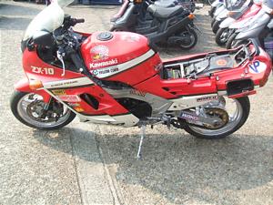 KAWASAKI ZX-10 1000   ZXT00B-0083