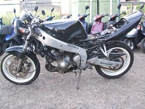 YAMAHA FZR250  3LN-2289