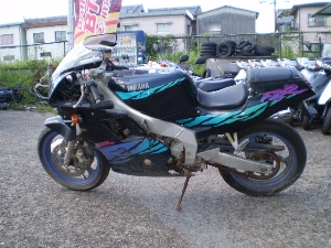 YAMAHA/}n FZR250@3LN-3401