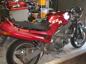 KAWASAKI ZZR400 ZX400K-0234