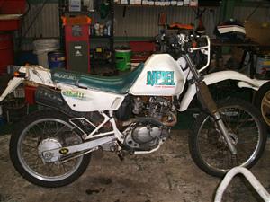 SUZUKI ジェベル125 SF44A-1104