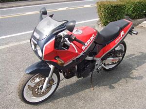 SUZUKI GSXR 250 GJ72A-1057