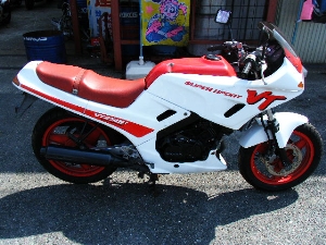 HONDA/z_ VT250F@MC15-1015