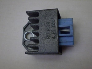 YB-1  M^[(12V) F5B-8930