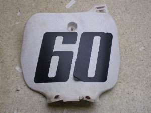 Z[225/ SEROW225 [bPv[g 1KH-0860