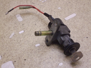 VOiX125/ CYGNUS  CL[BOX 50V-0022