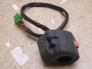 UUX400/ XANTHUS nhXCb`E ZR400D-0050