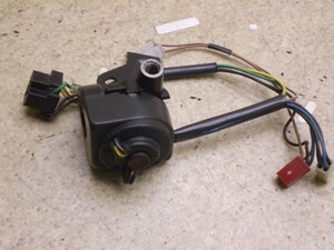 VOiX125/ CYGNUS  nhXCb` 50V-0301